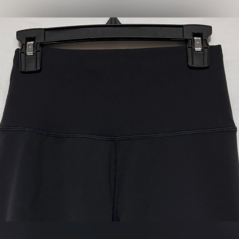 Lululemon Wunder Train Contour Fit High-Rise Shorts Run Yoga Gym Activewear